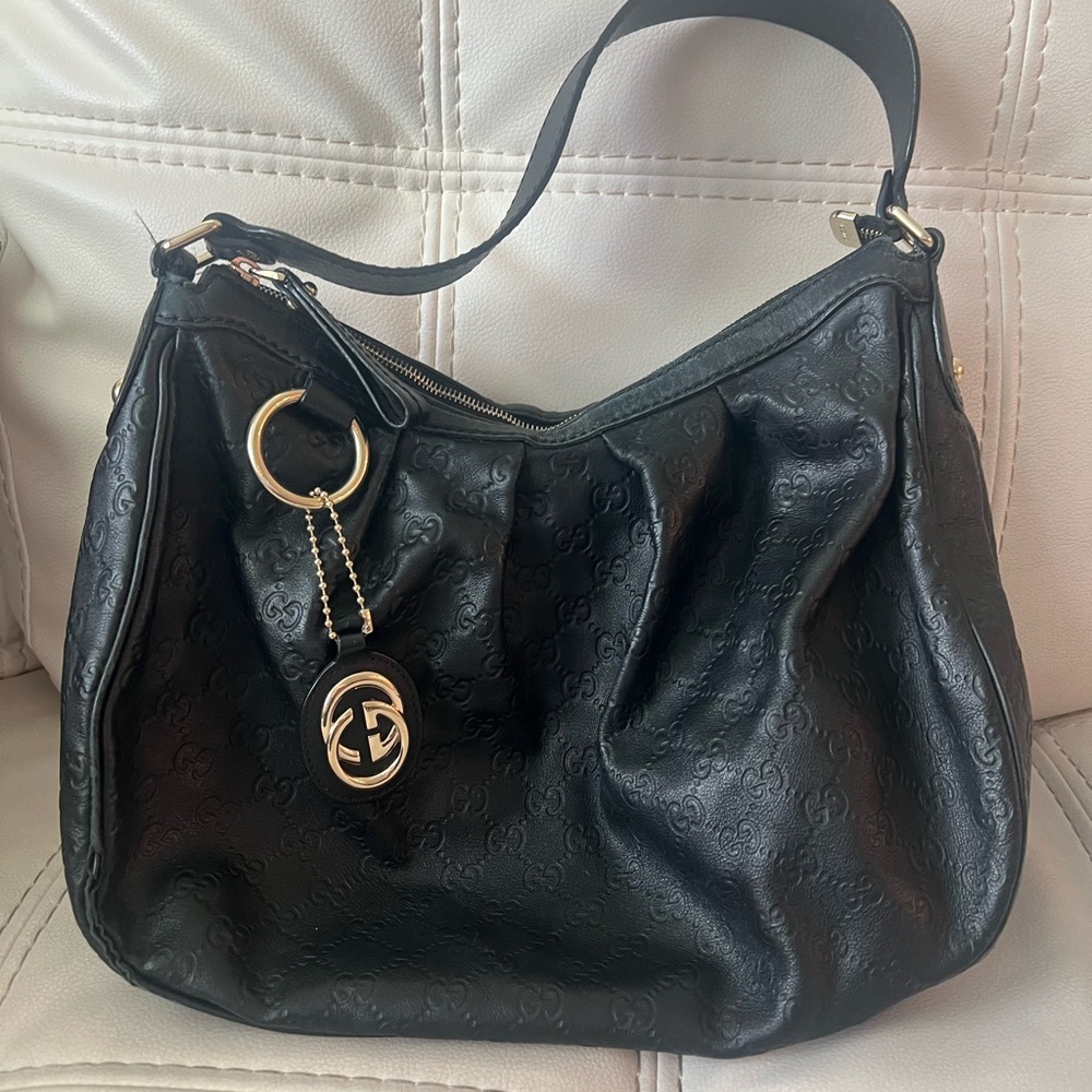 Black Gucci Sima Shoulder Bag.